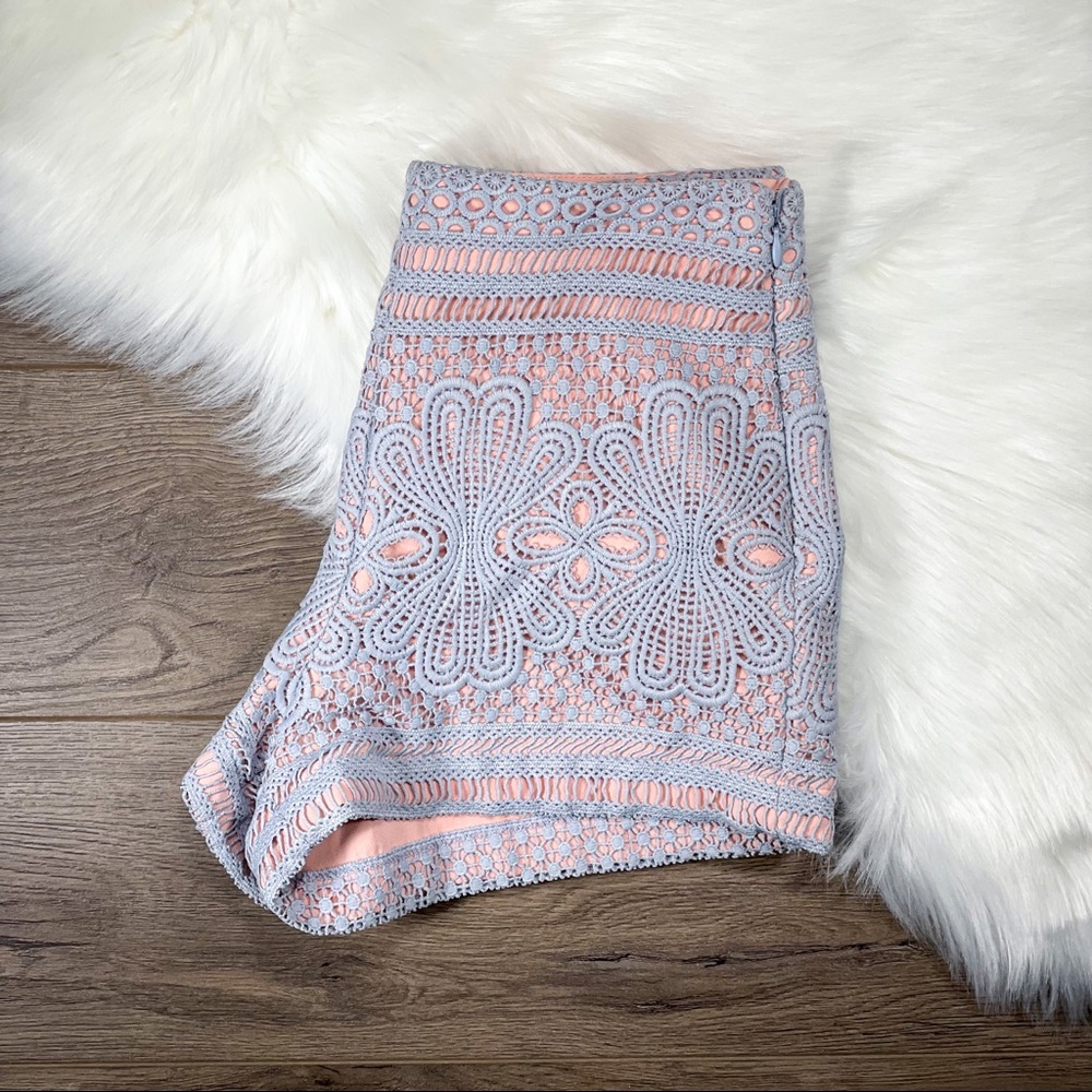 Gianni Bini | High-Rise Crochet Short